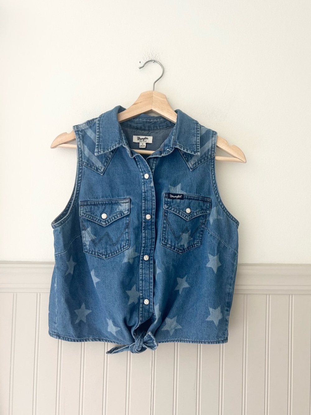 Wrangler Retro Small Americana Front Tie Sleeveless Snap Western Shirt - Picture 2 of 9